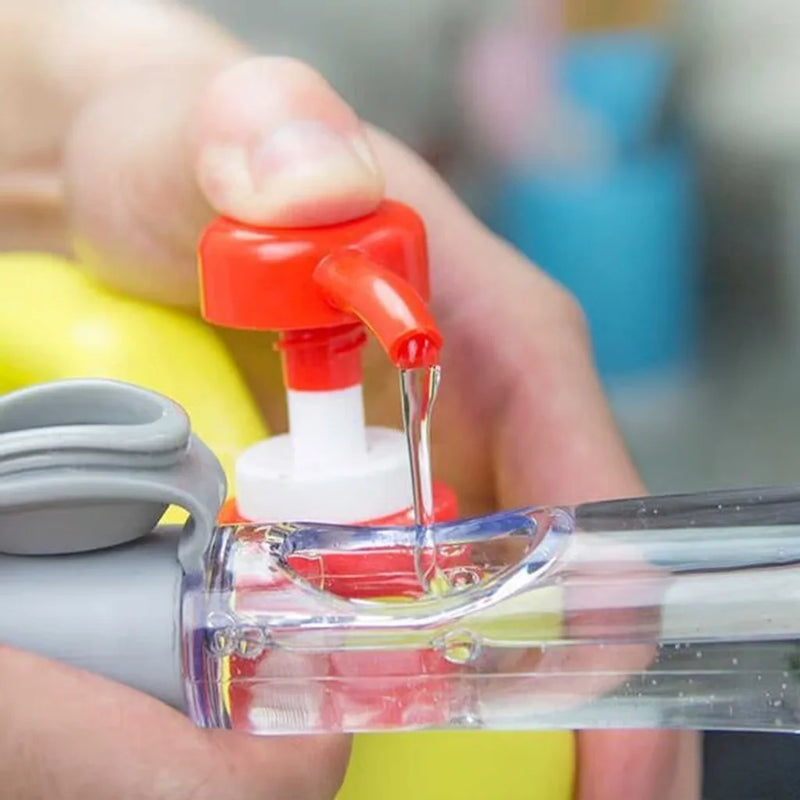 Escova de Limpeza 2 em 1 com Dispenser de Detergente – CompraSmart™