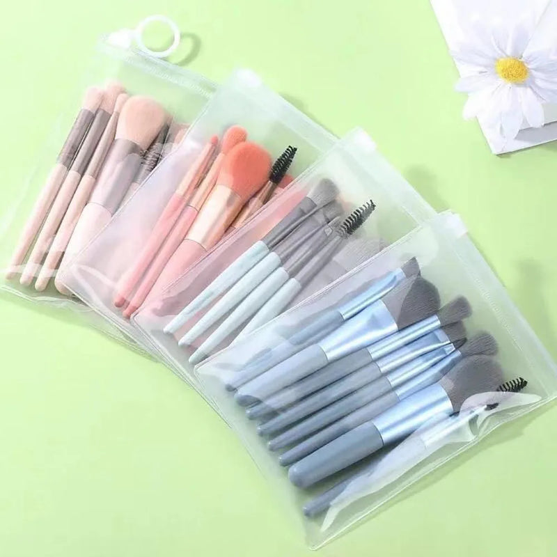 Kit c/ 8 Pincéis de Maquiagem com Estojo Transparente – CompraSmart™